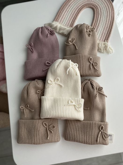 Шапки для дівчаток