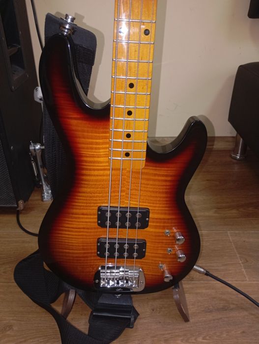 G&L L2000 tribute відео