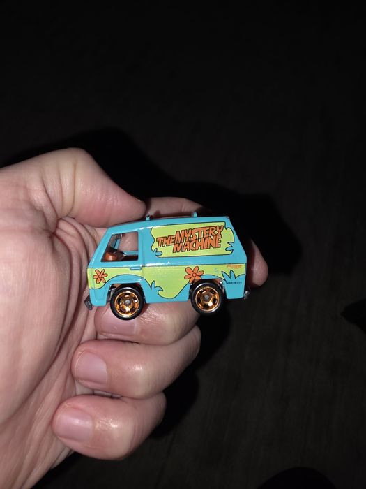 Машинка Premium Hot Wheels The Mystery Machine Scooby-Doo! Rep.