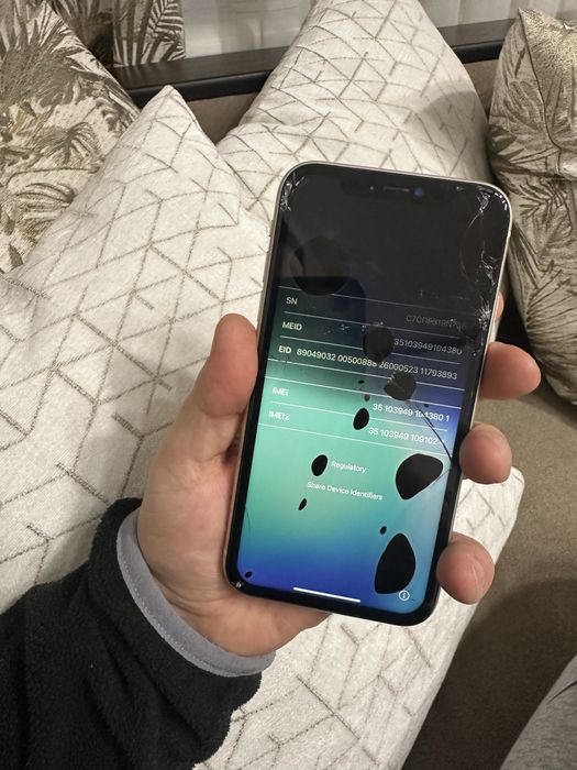 iPhone 11 64g White Айклауд 90% бат