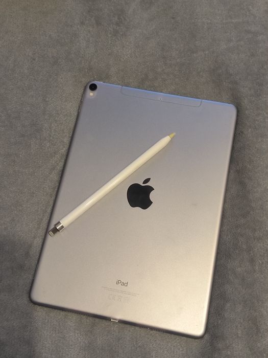Zestaw iPad Pro 10.5 64GB (Uszkodzony) + Apple Pencil 1 + Etui