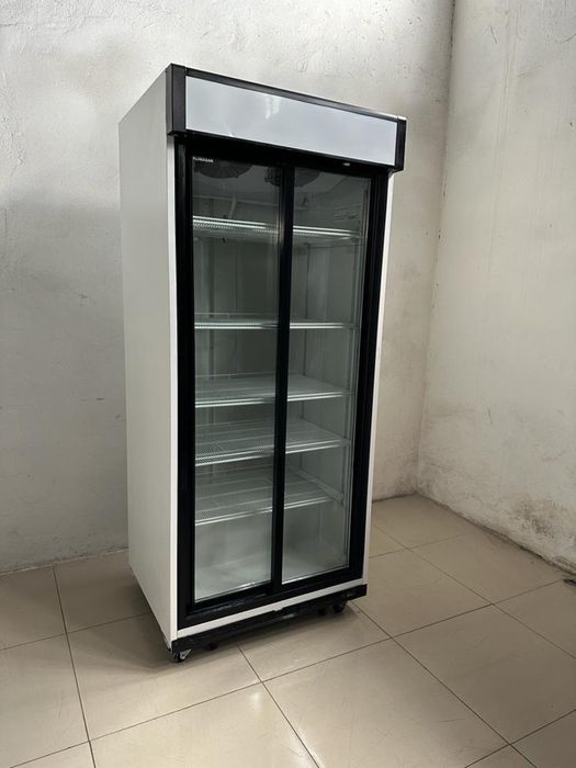 Lodówka witryna Chlodziarka Metalfrio Coll 900 nowy model