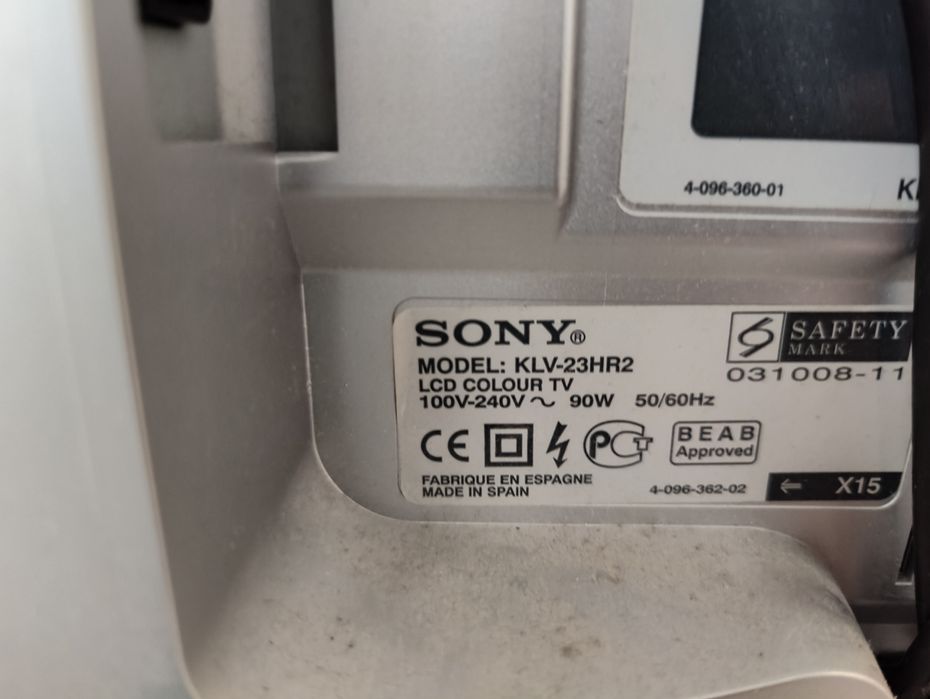 TV LCD Sony KLV-23HR2 de 23"