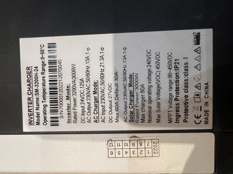 Falownik hybrydowy SM-3200H-24 – 24V / 3,2 kW