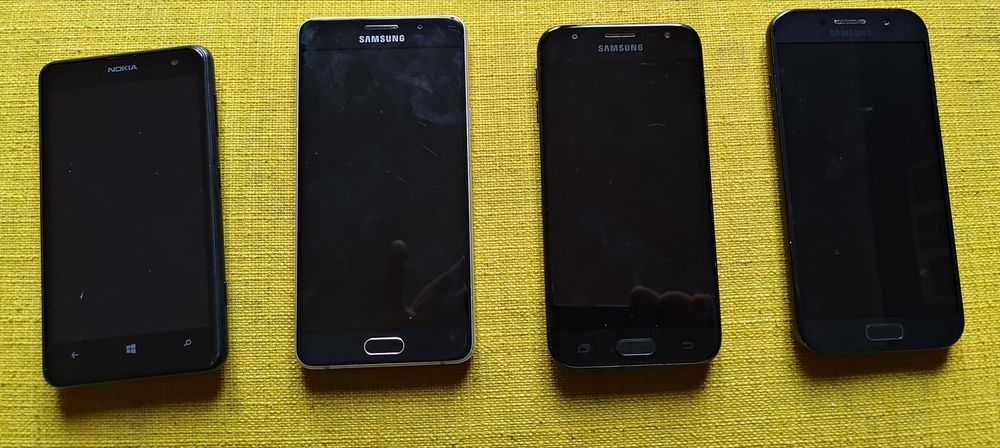 Nokia / SM-A510F / SM-J330F / SM-A520F