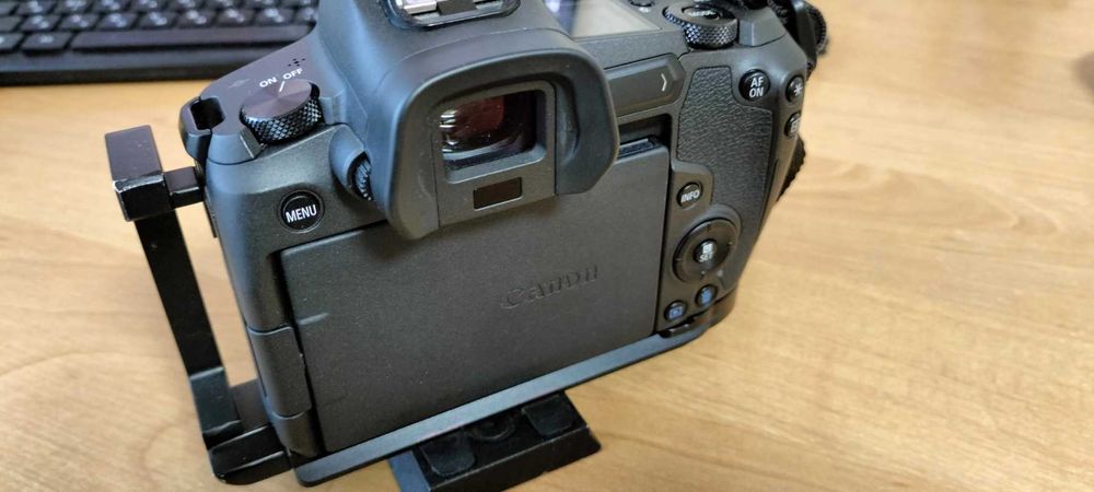 Фотоапарат Canon R