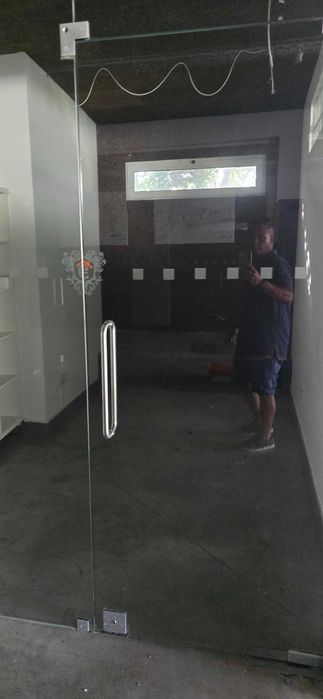 Armazem  gabinetes de arquitetura estacionamentos empresa de construção