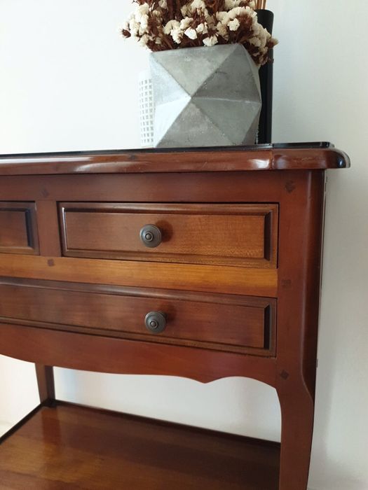 Consola em cerejeira