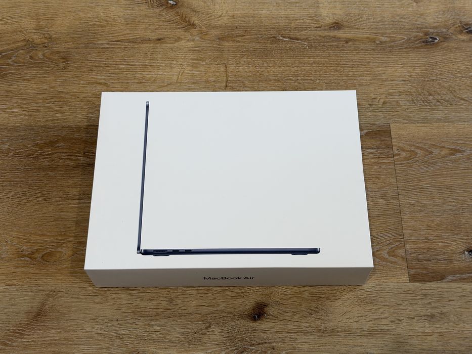 Nowy MacBook Air 13’ M4 16/256GB Midnight