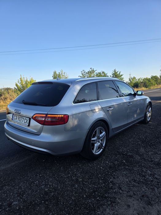Продам Audi A4B8