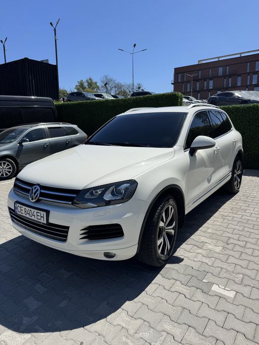 Volkswagen Touareg 3.0 дизель 2011р