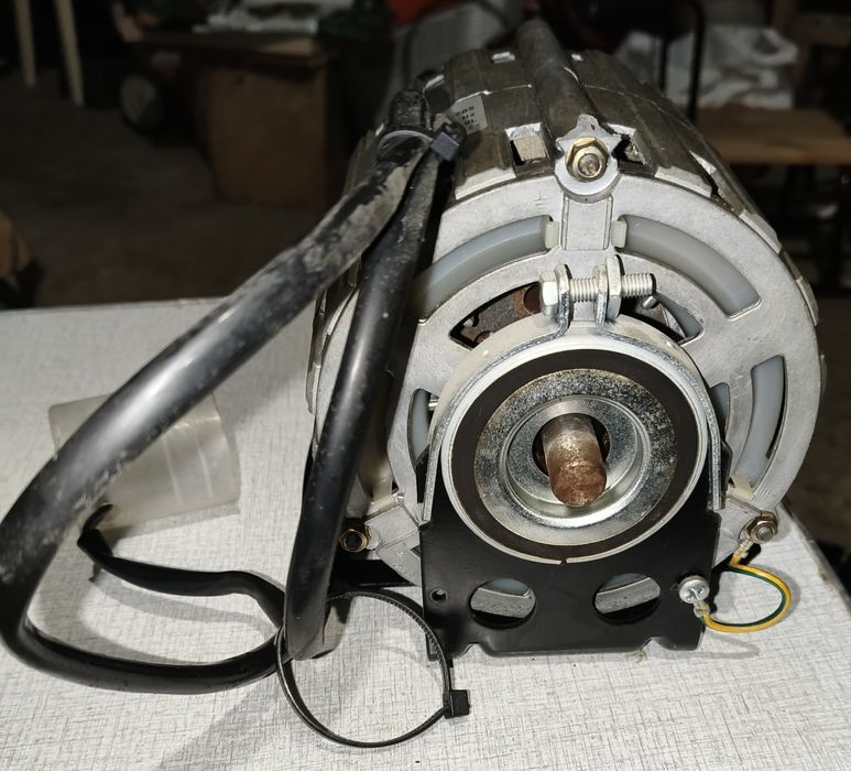 "Електродвигун з італійської стоматологічної установки – універсальний