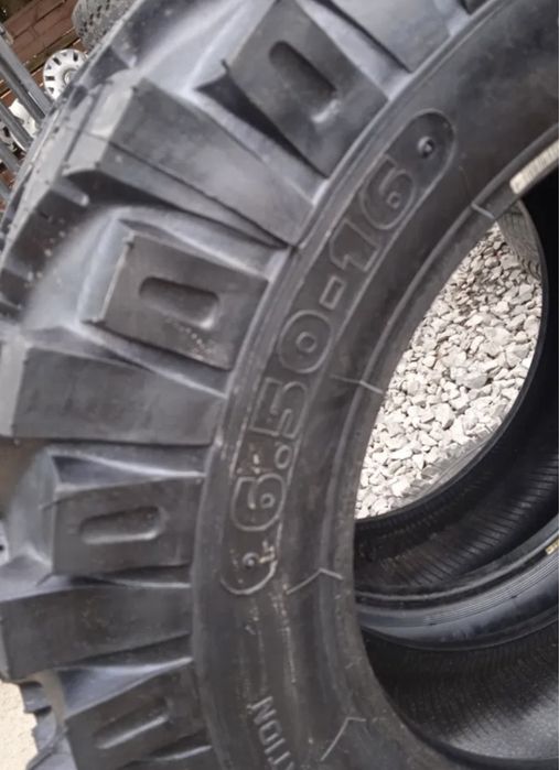 Шини нові ялинка 6.50 R16 резина на трактор