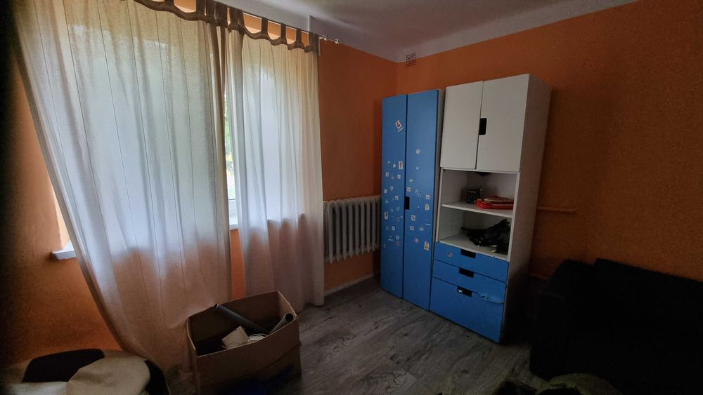 Działka budowlana i2000m z domem, media, przy głównej drodze
