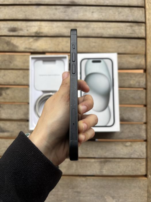 iPhone 15 - 128GB | Preto