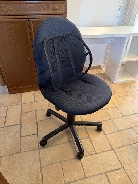 Secretária IKEA Branca + Cadeira de Escritório
