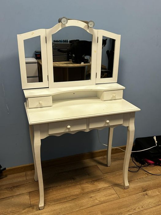 Toaletka + krzesełko