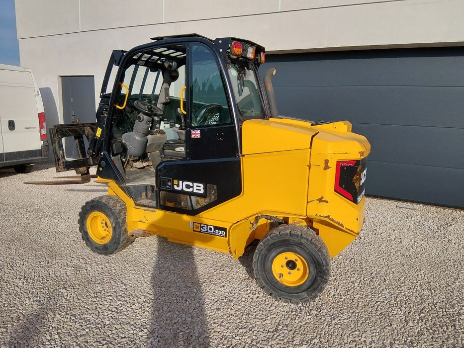 Jcb tlt 30-23D 4x4 3900mth przesuw wideł