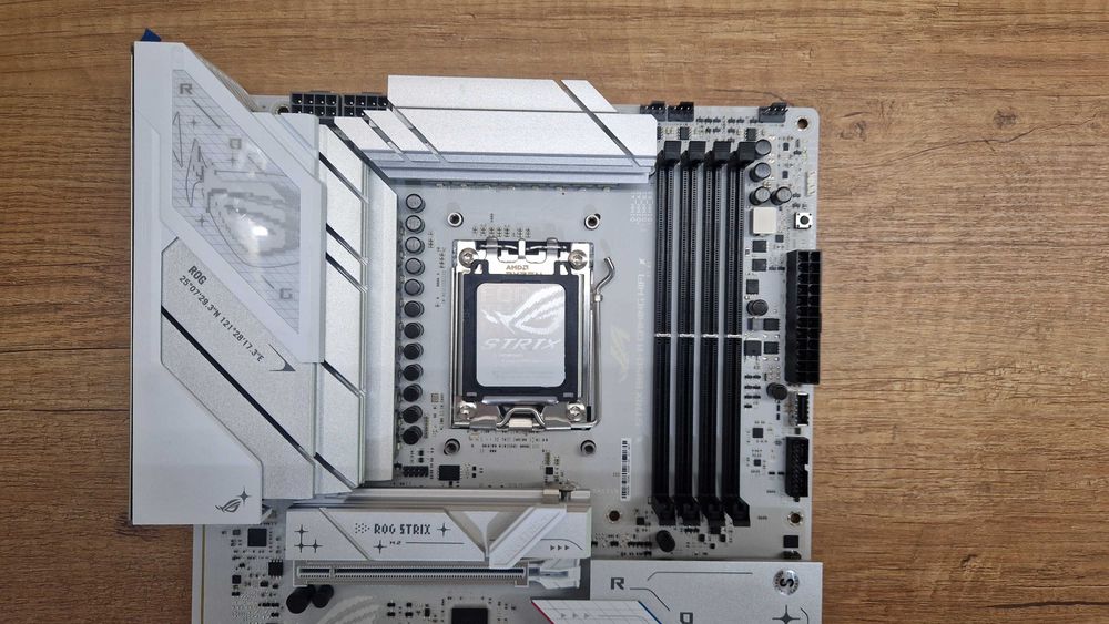 Płyta główna Asus ROG STRIX B850-A GAMING WIFI box gwarancja nr 406048