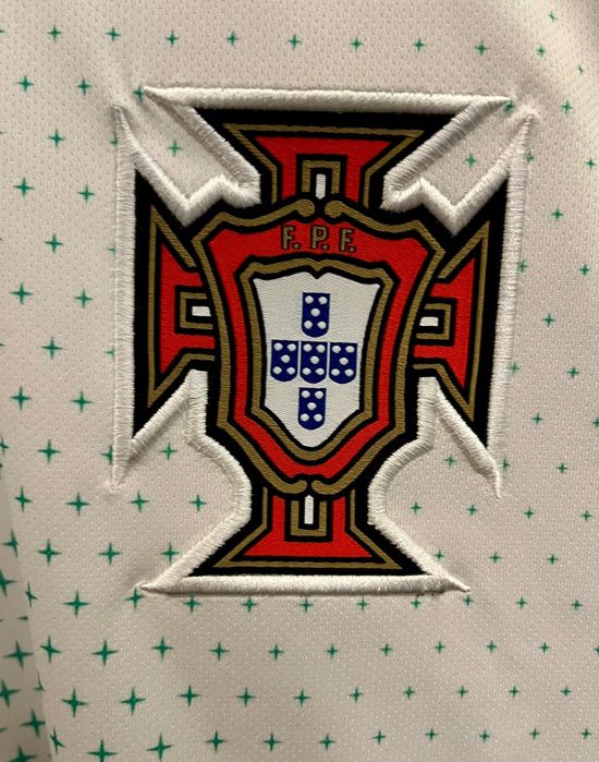 NIKE: camisola alternativa oficial Portugal 18/19 #adulto S #criança L