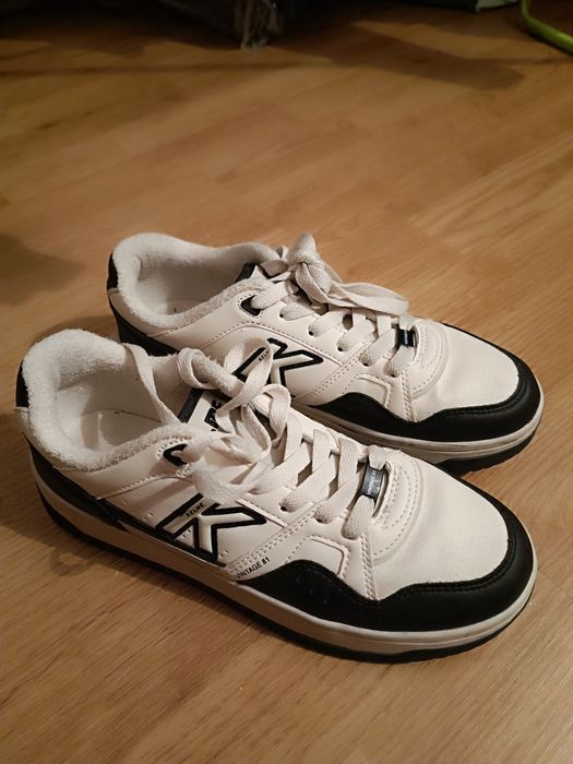 Ás sapatilhas tam. 38