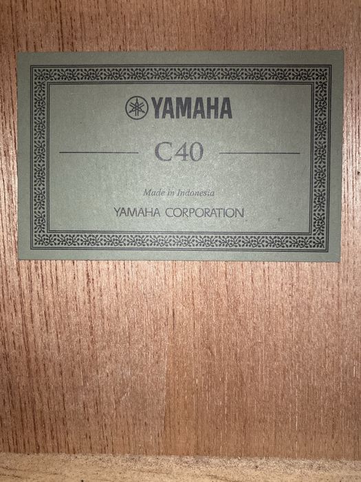 Guitarra Acústica Yamaha C-40