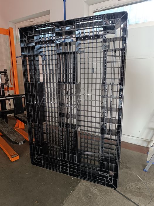 Paleta plastikowa 1700 x 1140 x 150 (H04)