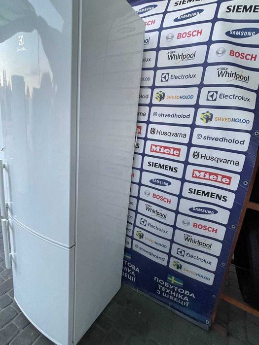Холодильник б/в Electrolux 200cм Білий крапельний #07336
