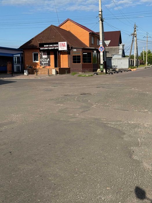 Продам комплекс комерційних  будівель з ринком