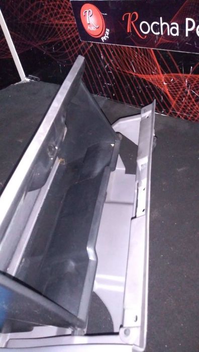 Porta Luvas Nissan Primera (P11)