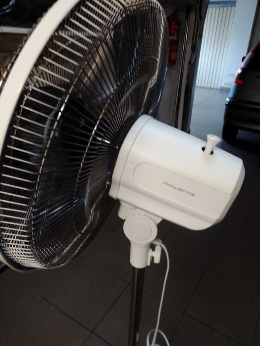 Ventoinha de pé Rowenta VU4410F0
