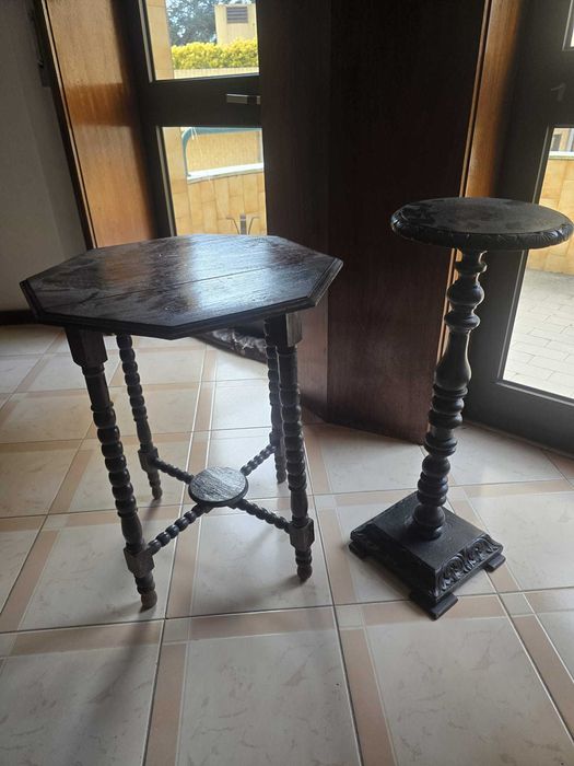 Mesinhas de apoio em madeira maciça