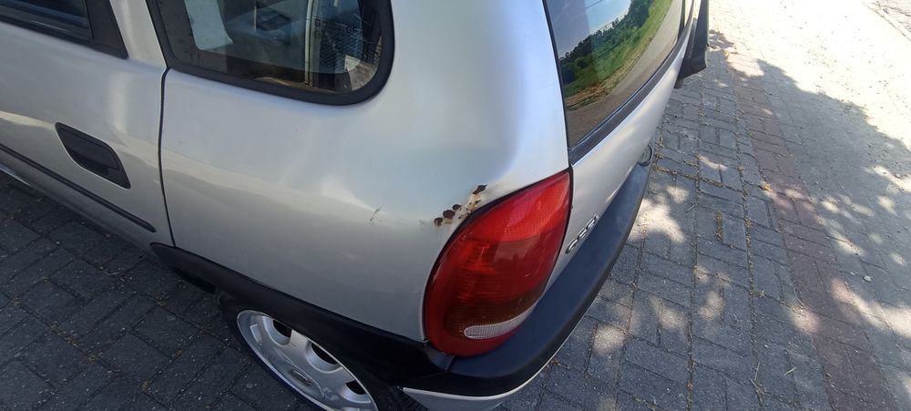 Opel corsa  1.0 gasolina