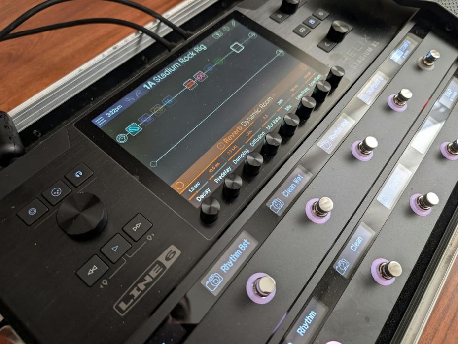Line 6 Helix Stadium XL + Case Thomann