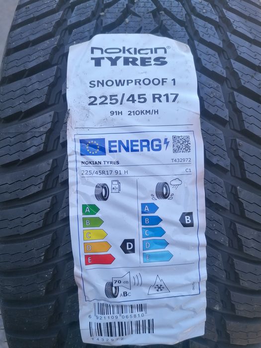 225/45/17 Nokian zimowe nowe