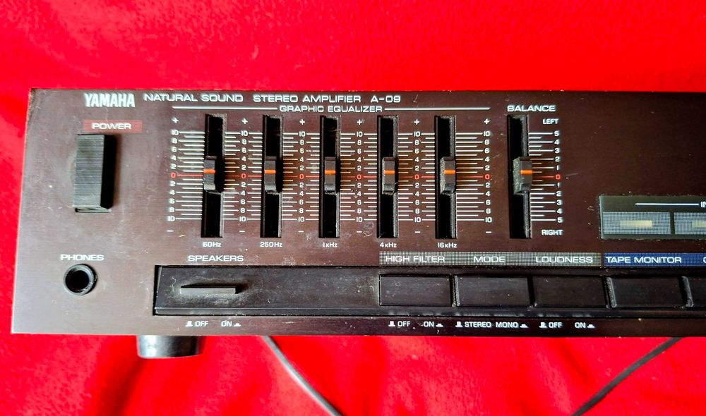 Wzmacniacz yamaha sprawny