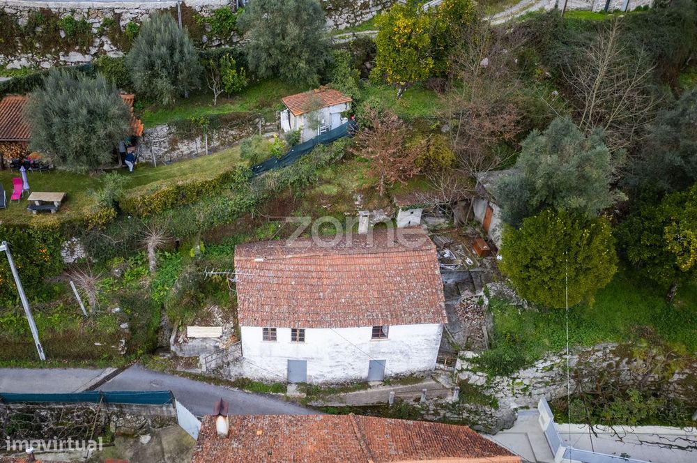 Moradia na barragem do Ermal