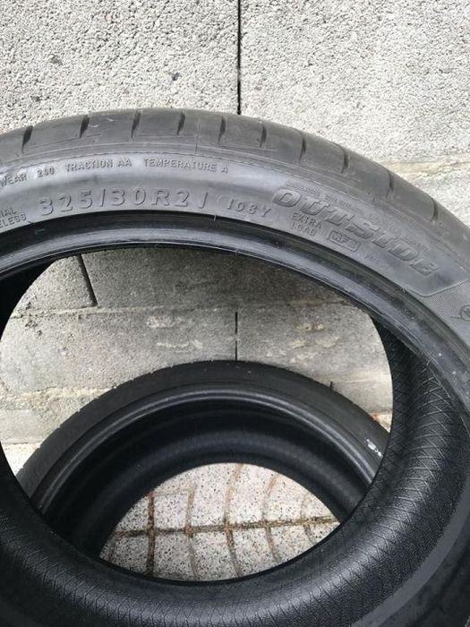 REF 054 // Pneus 325/30/21 Dunlop SP Sport Maxx GT RFT (ANTI-FURO)