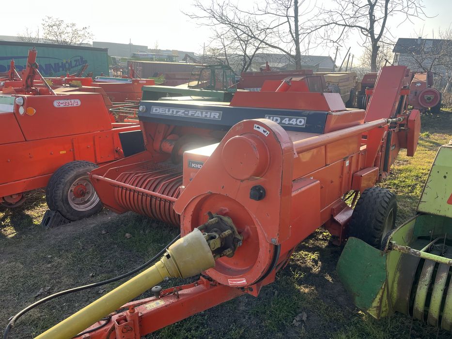 Прес подборщикSipma  Deutz Fahr 440