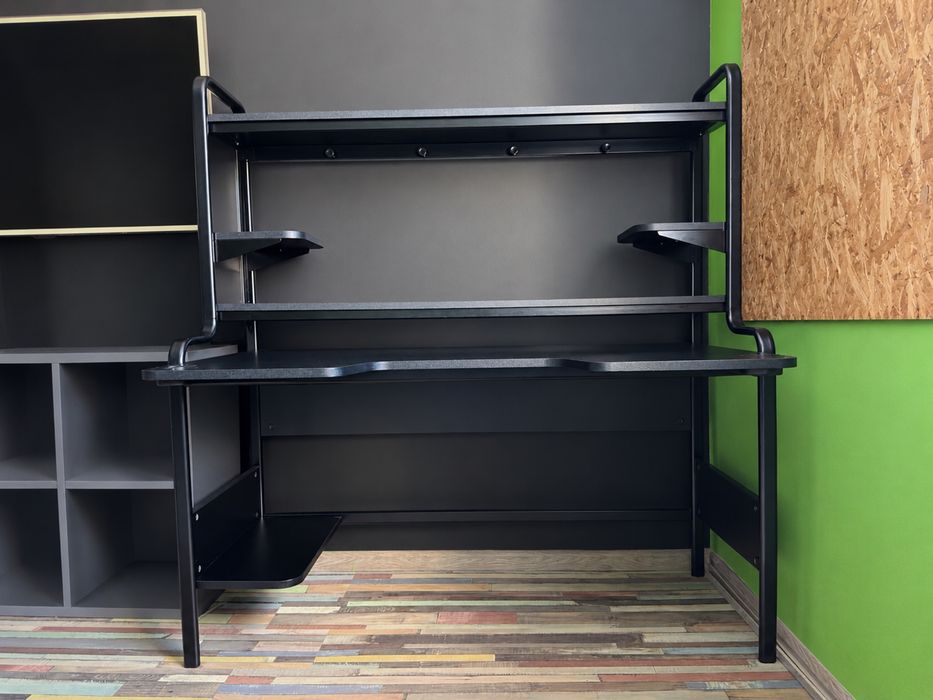 Biurko IKEA Fredde