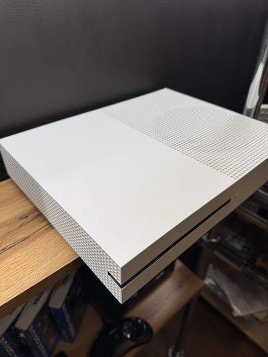 Xbox one 1tb (бан)