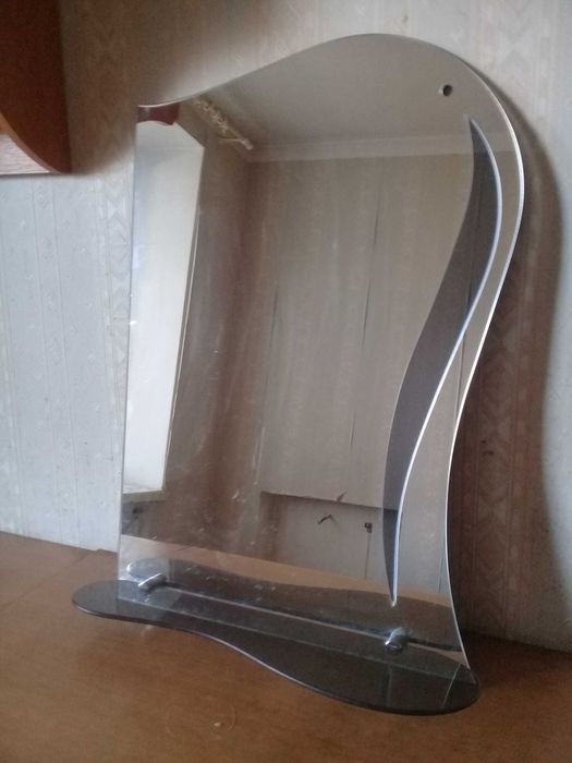 Продаю зеркало для ванны/коридора