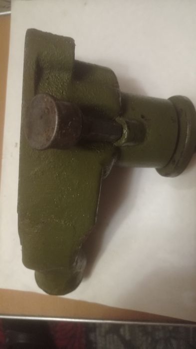 Водяна помпа на Ч-4.Ч-2. Газ-52