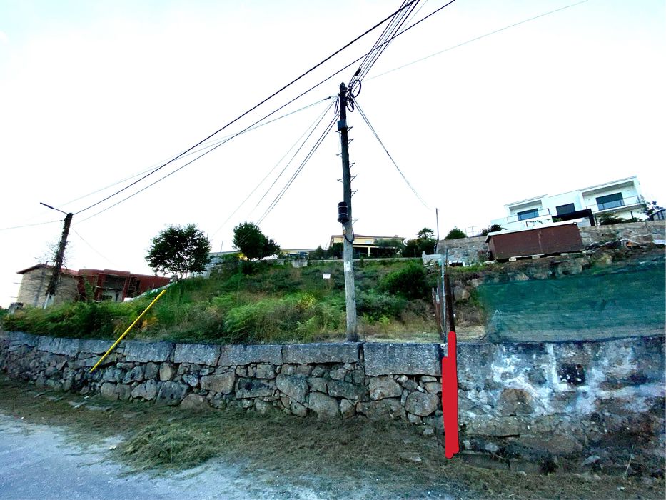 Terreno Urbano em Lamoso Paços de Ferreira ( A 5 minutos da A42 )