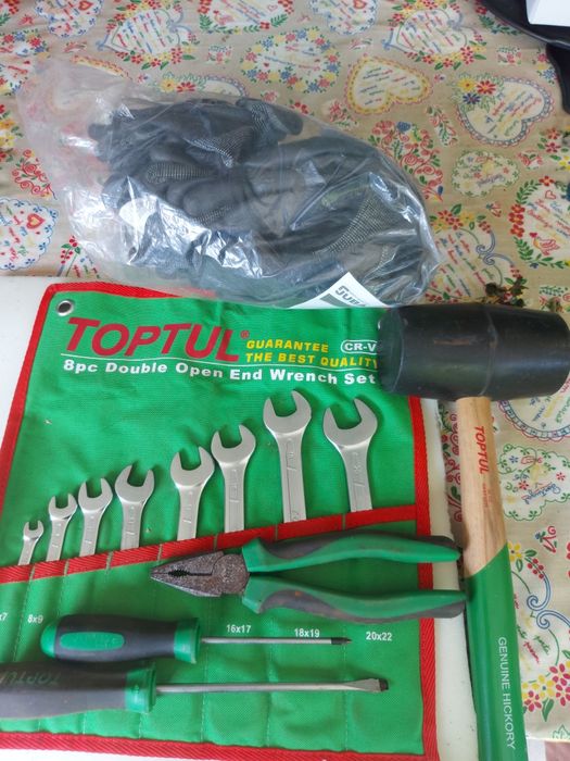 1 conjunto de Chaves de bocas marca toptul novo
