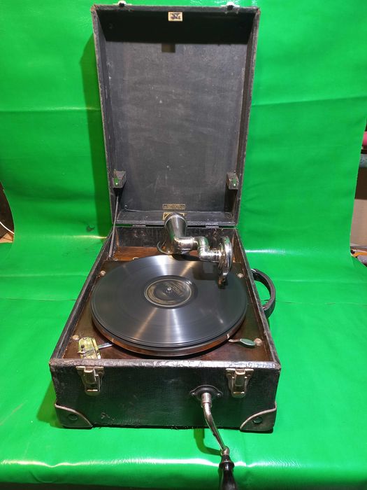 патифон патефон граммофон