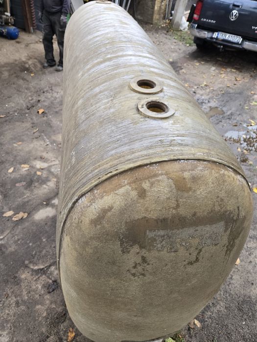 Zbiornik pojemnik 2000l, na wode, szambo, olej