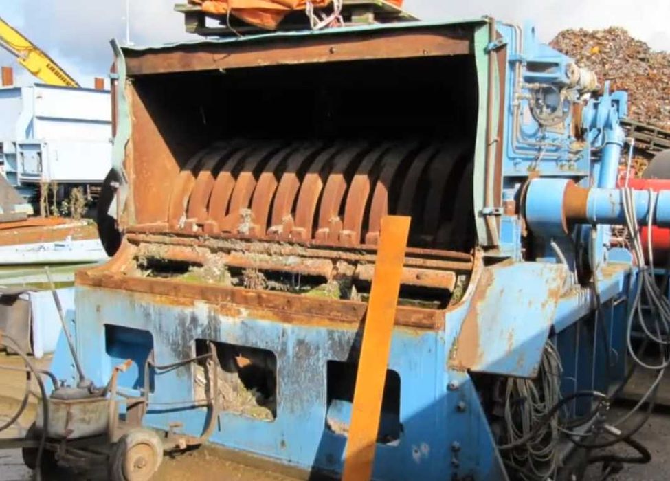 STRZĘPIARKA MŁOTKOWA Svedala Lindemann KHA 16/24 z Taśmociagiem, Agregatem Hydraulicznym, Szafą Sterujacą