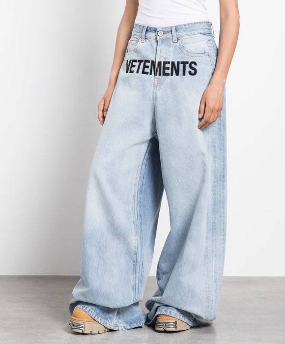 Джинси Vetements Logo-Print  Baggy Jeans | 28,30 | У наявності !