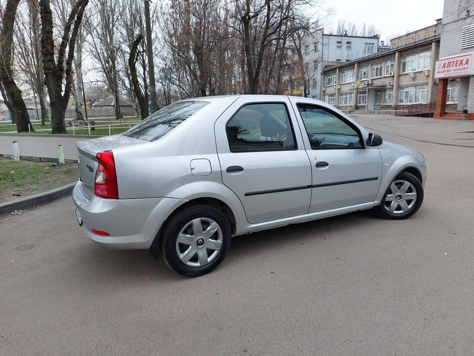 Рено логан 2012г 1.5турбо Дизель